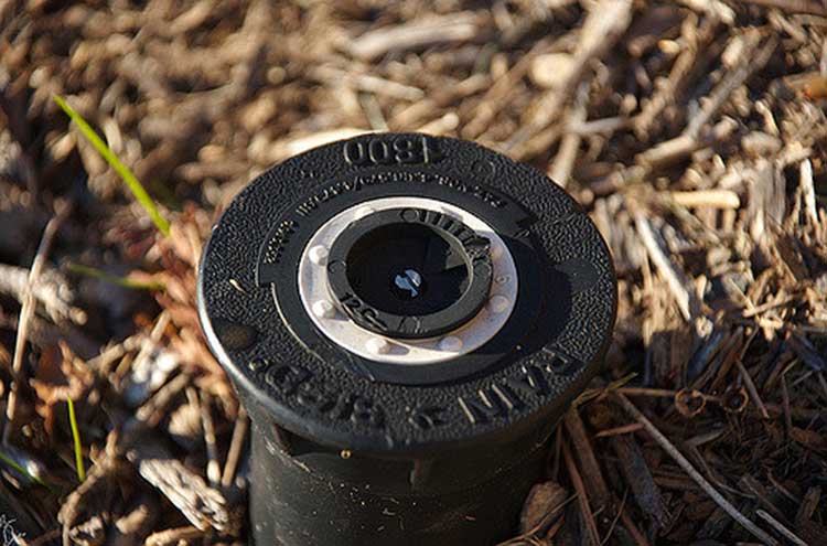 Pop up sprinkler