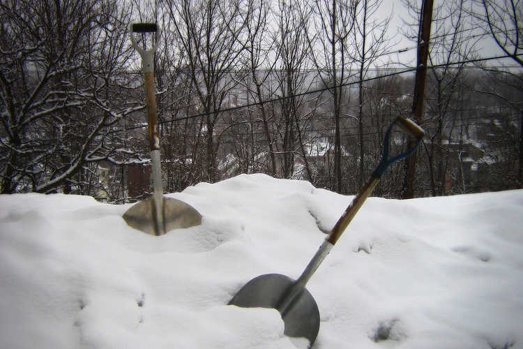 Snow Shovels