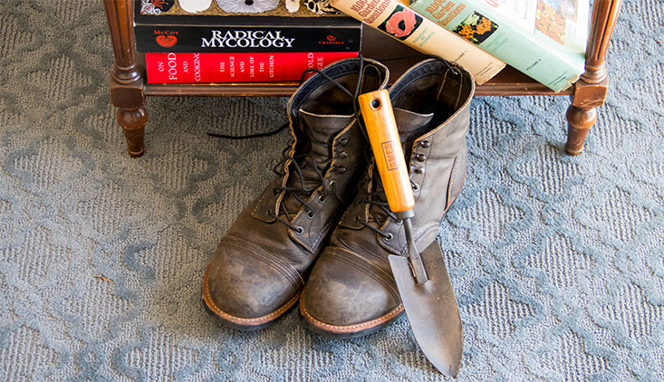 Cleaning my garden boots in the foyer